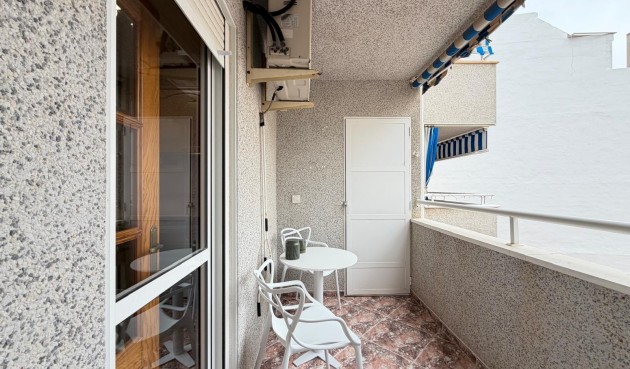 Resale - Apartment -
Torrevieja - Centro