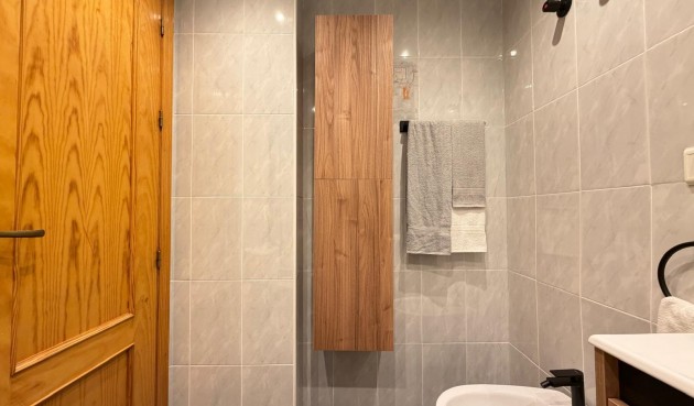 Resale - Apartment -
Torrevieja - Centro