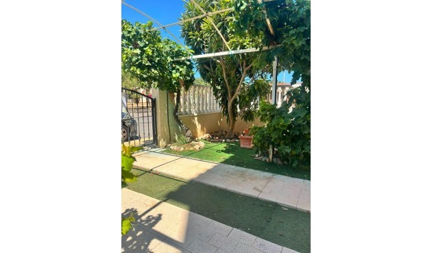 Resale - Villa -
Orihuela Costa - Lomas de Cabo Roig