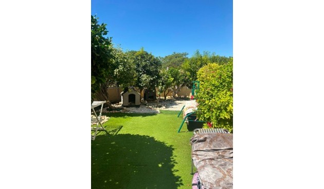 Resale - Villa -
Orihuela Costa - Lomas de Cabo Roig