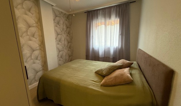 Resale - Apartment -
Torrevieja - Playa del Cura