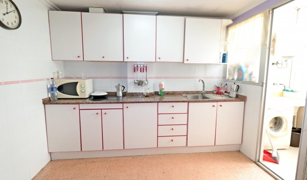 Resale - Apartment -
Torrevieja - Acequion