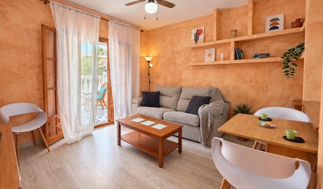 Resale - Apartment -
Torrevieja - Playa de los Locos