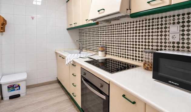 Resale - Apartment -
Torrevieja - Playa de los Locos