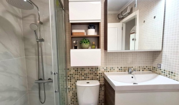 Resale - Apartment -
Torrevieja - Estacion De Autobuses