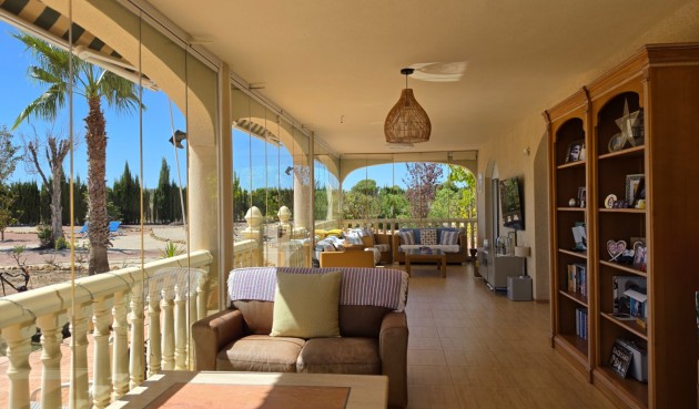 Resale - Villa -
Pinoso - Inland