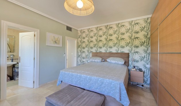 Resale - Villa -
Pinoso - Inland