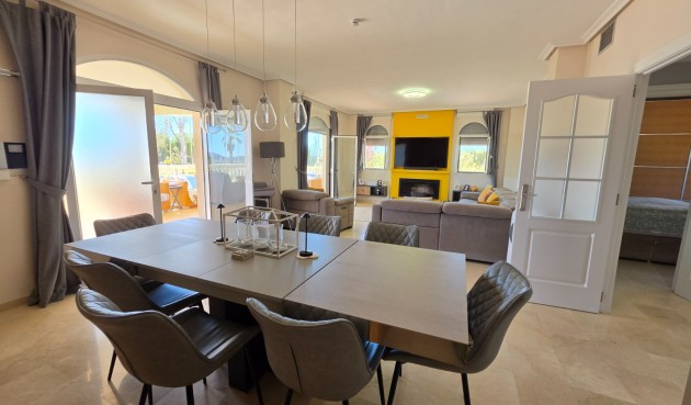 Resale - Villa -
Pinoso - Inland