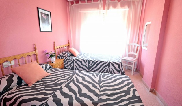 Resale - Apartment -
Playa Del Acequion - Costa Blanca
