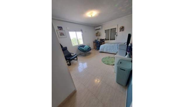 Resale - Villa -
Dolores - Costa Blanca