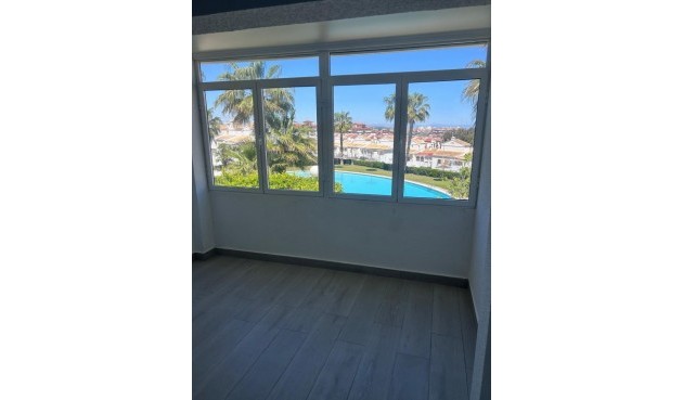 Resale - Duplex -
Torrevieja - Costa Blanca