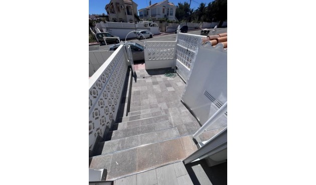 Resale - Duplex -
Torrevieja - Costa Blanca