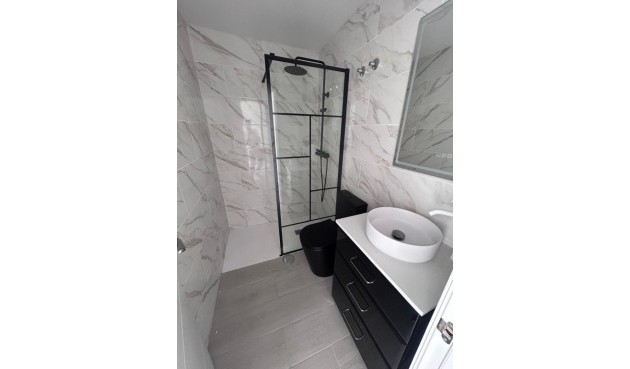 Resale - Duplex -
Torrevieja - Costa Blanca