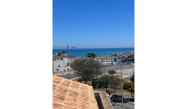 Resale - Duplex -
Torrevieja - Costa Blanca