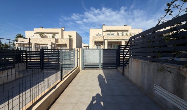 Resale - Town House -
Torrevieja - aguas nuevas