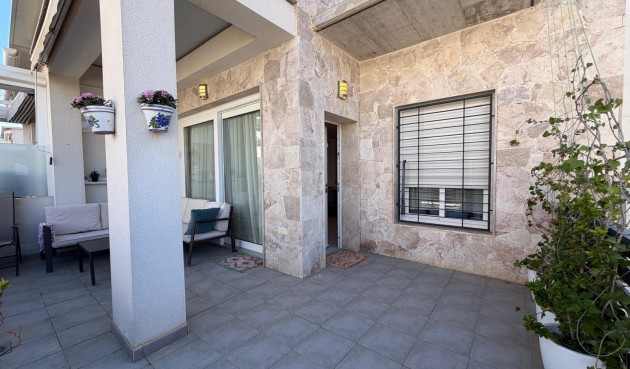 Resale - Town House -
Torrevieja - aguas nuevas