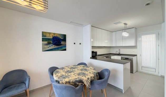 Resale - Town House -
Torrevieja - aguas nuevas