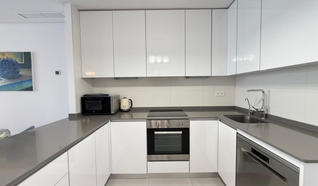 Resale - Town House -
Torrevieja - aguas nuevas