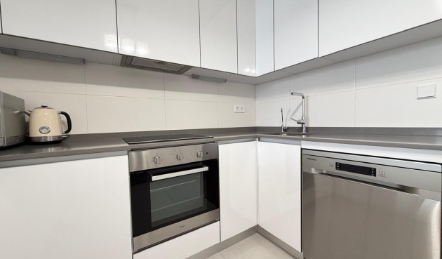 Resale - Town House -
Torrevieja - aguas nuevas