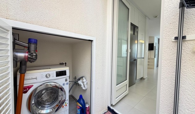Resale - Town House -
Torrevieja - aguas nuevas