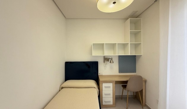 Resale - Town House -
Torrevieja - aguas nuevas