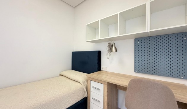 Resale - Town House -
Torrevieja - aguas nuevas
