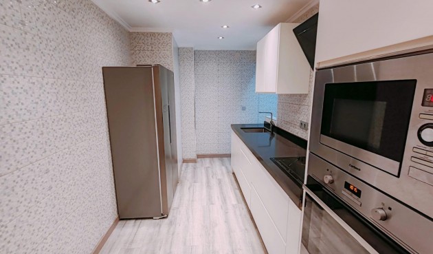 Resale - Apartment -
Torrevieja - Acequion