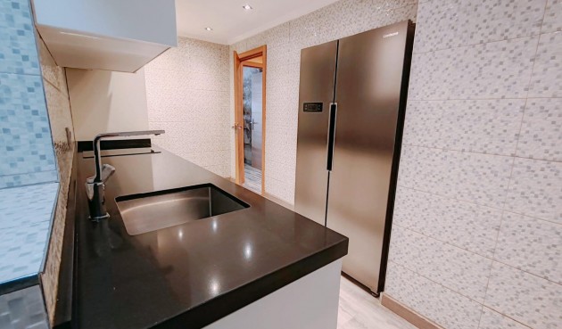 Resale - Apartment -
Torrevieja - Acequion