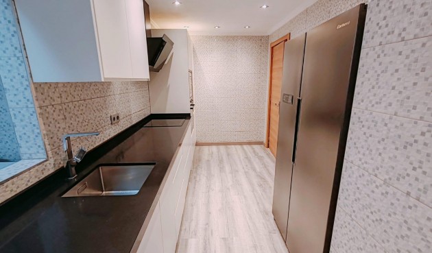 Resale - Apartment -
Torrevieja - Acequion