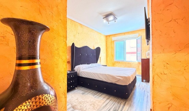 Resale - Apartment -
Torrevieja - Acequion