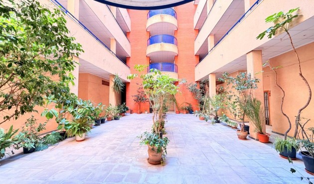 Resale - Apartment -
Torrevieja - Acequion