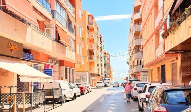 Resale - Apartment -
Torrevieja - Acequion