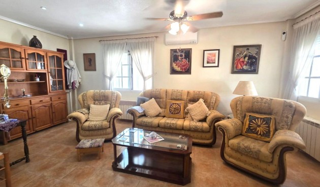 Resale - Villa -
Torrevieja - Los Balcones - Los Altos del Edén