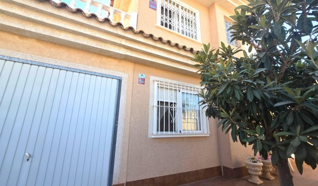 Resale - Villa -
Torrevieja - Los Balcones - Los Altos del Edén