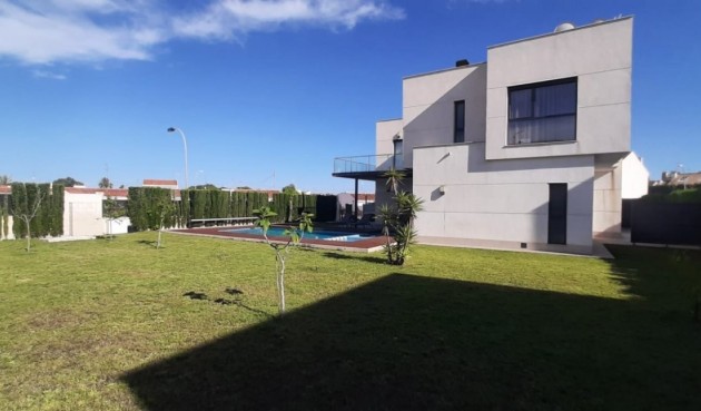Resale - Villa -
San Javier - La Ribera