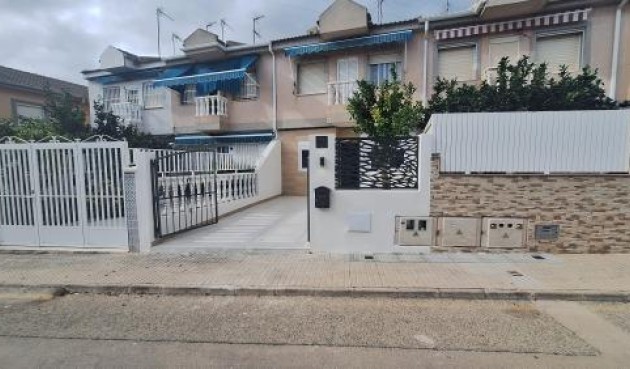 Resale - Bungalow -
Lo Pagan - Villananitos