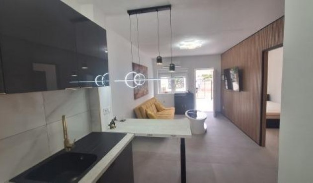 Resale - Bungalow -
Lo Pagan - Villananitos