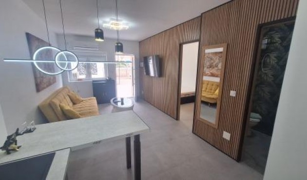 Resale - Bungalow -
Lo Pagan - Villananitos