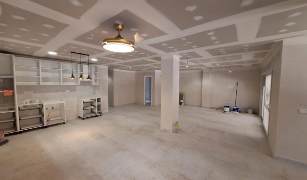 Resale - Apartment -
Torrevieja - Acequion