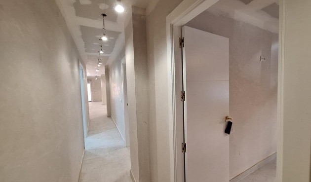 Resale - Apartment -
Torrevieja - Acequion