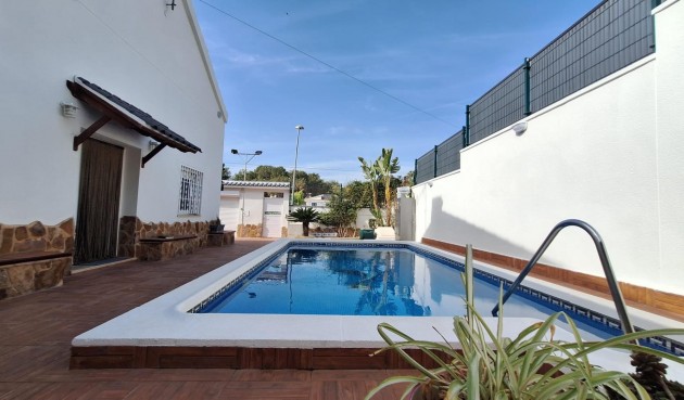 Resale - Villa -
Torrevieja - Los Balcones - Los Altos del Edén