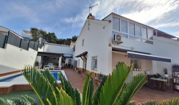 Resale - Villa -
Torrevieja - Los Balcones - Los Altos del Edén