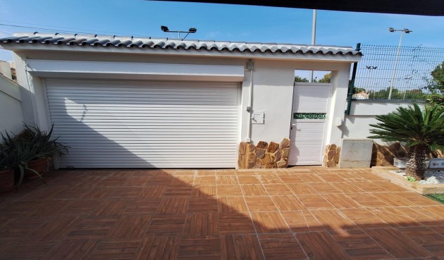 Resale - Villa -
Torrevieja - Los Balcones - Los Altos del Edén