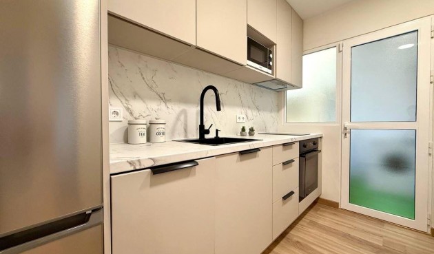 Resale - Apartment -
Lo Pagan - La Puntica