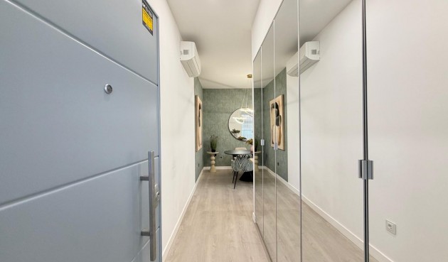 Resale - Apartment -
Torrevieja - Playa del Cura