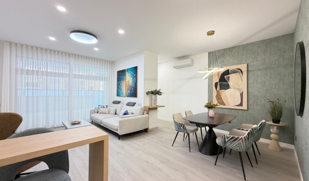 Resale - Apartment -
Torrevieja - Playa del Cura