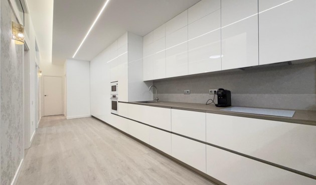 Resale - Apartment -
Torrevieja - Playa del Cura