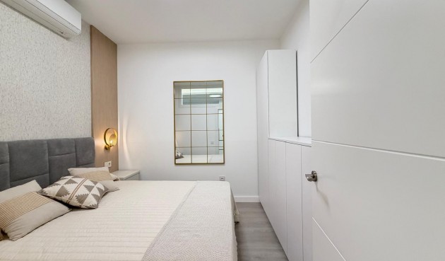 Resale - Apartment -
Torrevieja - Playa del Cura