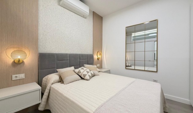 Resale - Apartment -
Torrevieja - Playa del Cura