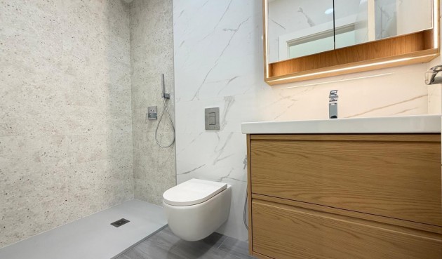 Resale - Apartment -
Torrevieja - Playa del Cura